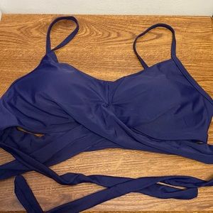 Navy bikini